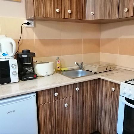 Apollo Vendeghaz Appartement Edelény Buitenkant foto