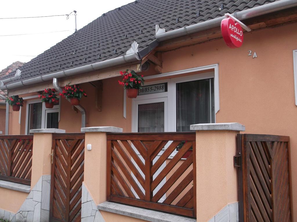 Apollo Vendeghaz Appartement Edelény Buitenkant foto